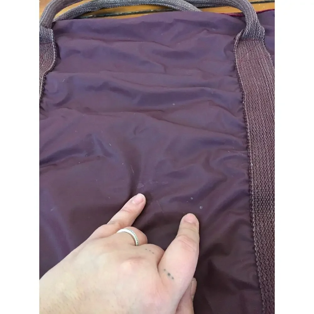 Vtg 80s Burgundy Soft Vinyl Carry On Top Zip Hand Luggage Gym Duffle Bag 21